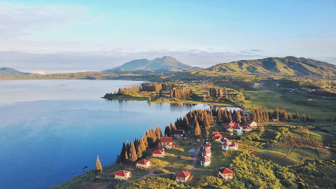 Danau Kembar (Diateh & Dibawah)